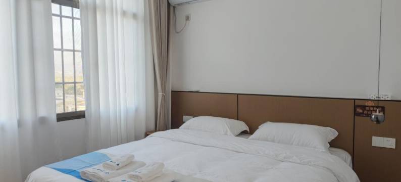 兴义邻峰山舍民宿图片