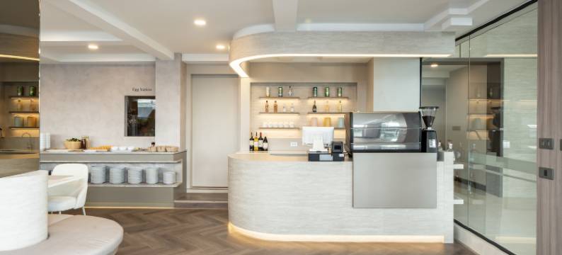 曼谷机场快线兰甘亨贝斯特韦斯特SureStay Plus酒店(SureStay Plus by Best Western Ramkhamhaeng Airport Rail Link Bangkok)图片