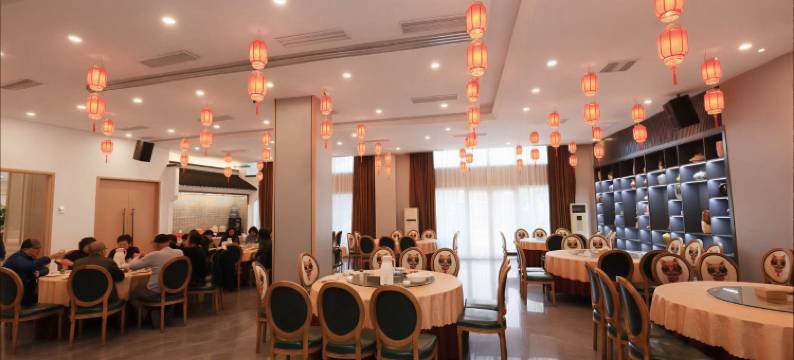 聚迦缘酒店(上海之鱼金海湖地铁站店)图片