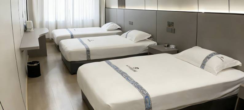 盘州海红酒店(兴凯花园店)图片