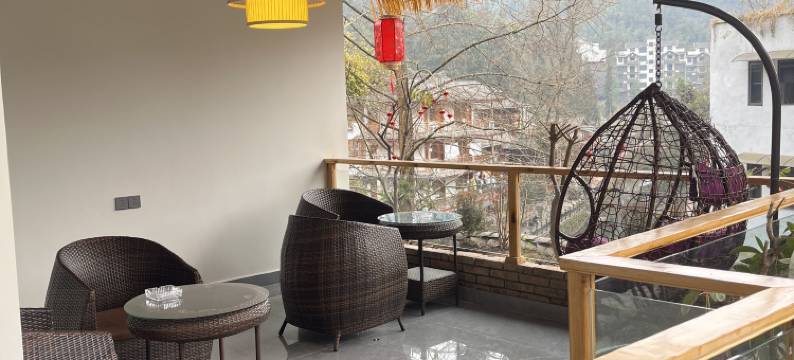 雅安空山鸟语民宿(上里古镇店)图片