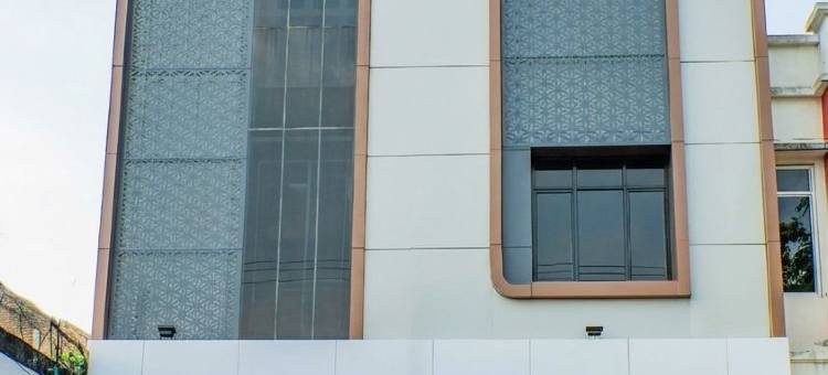 Front One Budget Hotel Tirtonadi Solo图片