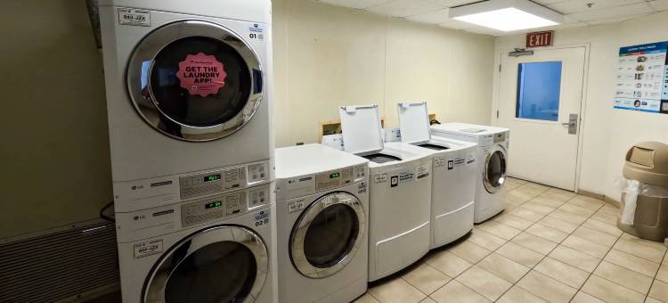 德克萨斯布朗斯维尔 6 号汽车旅馆(Motel 6 Brownsville, TX)图片