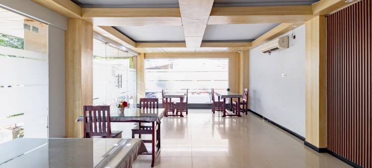 红多兹酒店-丹戎杜伦(RedDoorz Plus @ Suba Hotel Tanjung Duren)图片