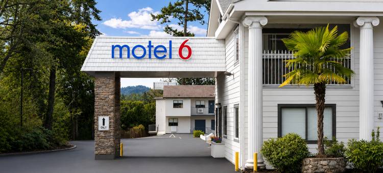英属哥伦比亚桑尼克顿 - 维多利亚机场 6 号汽车旅馆(Motel 6 Saanichton, BC - Victoria Airport)图片