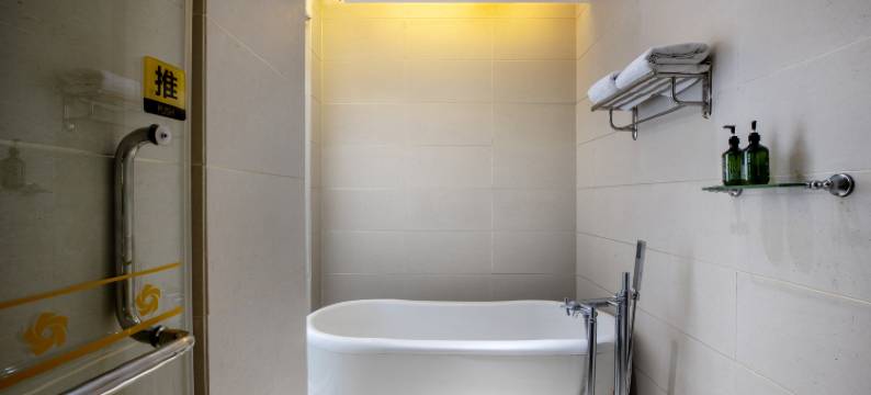 石狮泉冠酒店(市政府德辉广场店)图片