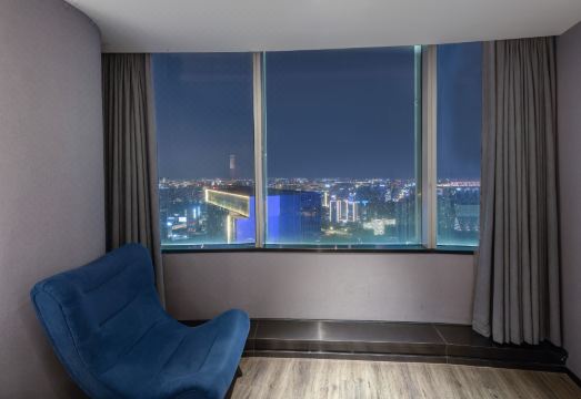 Mercure Hangzhou QianjiangHotel Overview