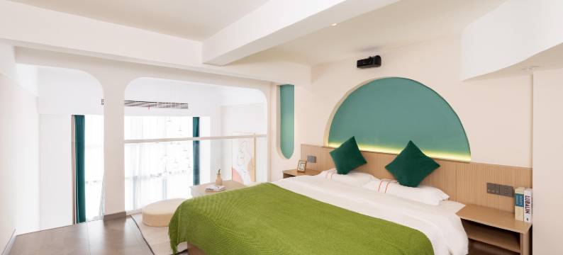 丽斯未来酒店(远东国际广场店)图片