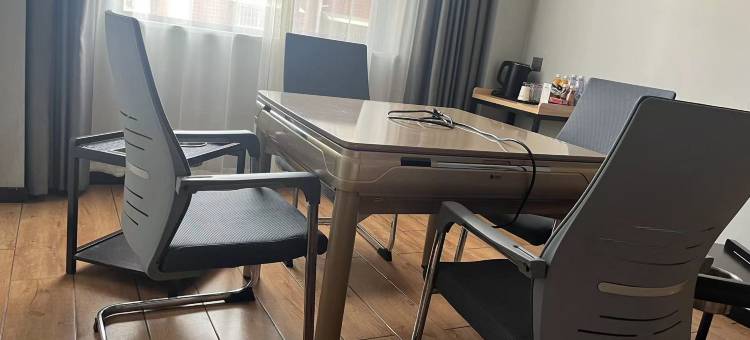 吉楚酒店(桃源体育中心店)图片