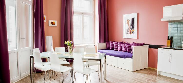 御庭公寓(Royal Court Apartments)图片