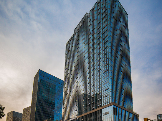 印迁酒店(重庆江北国际机场鹿山地铁站店)