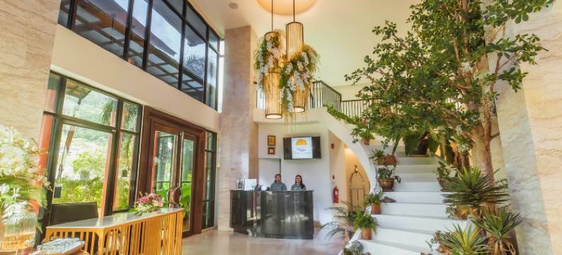 鲁纳芭东酒店(The Lunar Patong)图片