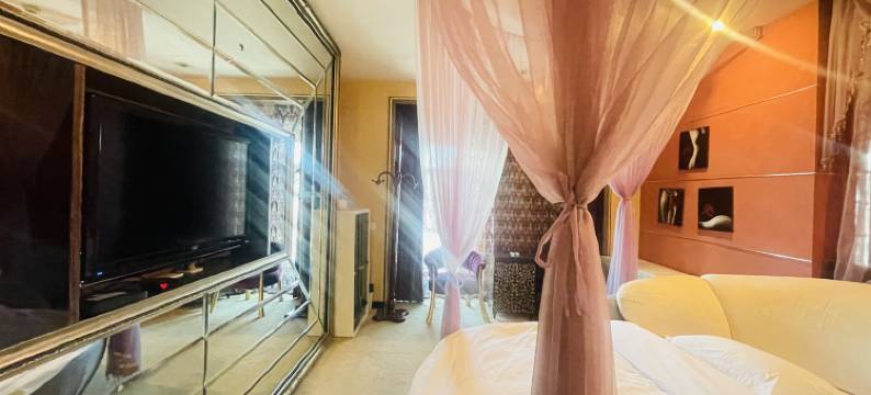 沙漠绿洲水文化主题酒店(地窝堡国际机场店)图片