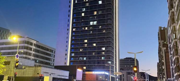 万信至格酒店(济南CBD万象城店)图片