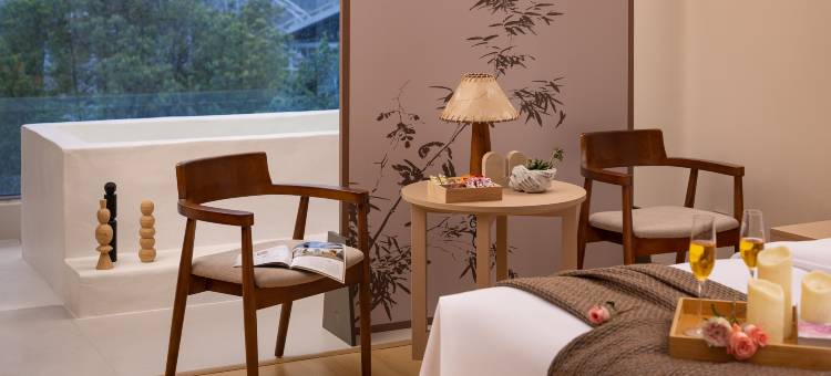 暮山映雪·私汤别院(峨眉山报国寺店)图片