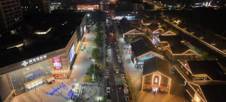 蓝岸民宿(市行政中心地铁站店)图片