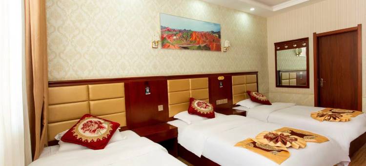 鸿天宾馆(丹霞口文旅小镇店)图片