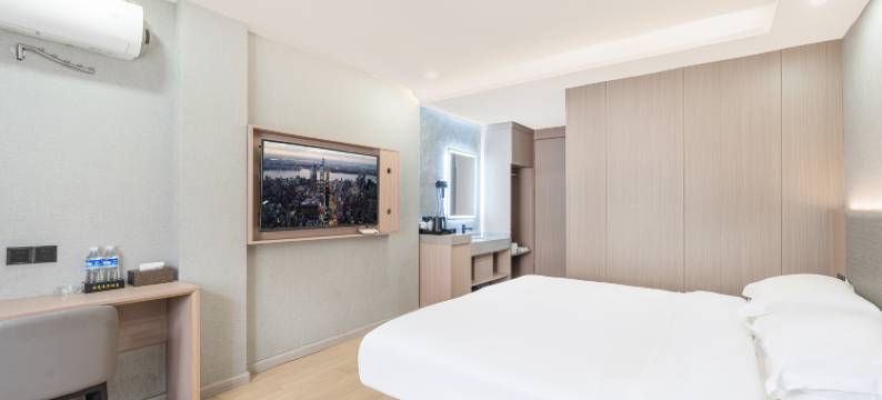 时光漫居酒店(衢州国金中心水亭门店)图片