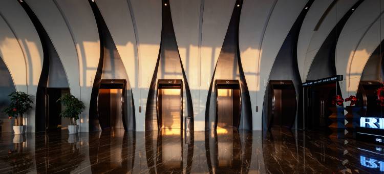 重庆解放碑洪崖洞Mc麦悦·空中酒店图片