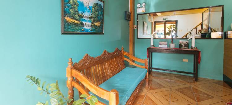 红门酒店-农场边酒店-佬沃市(RedDoorz @ Farm Side Hotel Laoag City)图片