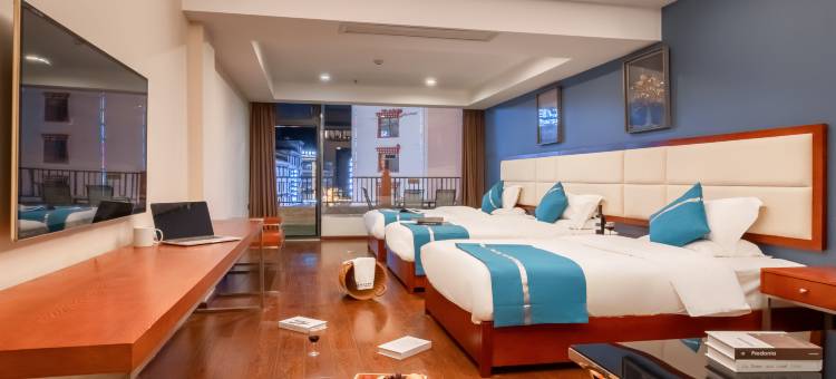 盛方大酒店(左贡店)图片