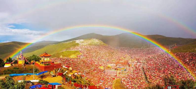 色达瓦须大酒店(金马广场店)图片