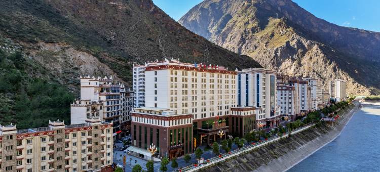 丹巴澜峰大酒店图片