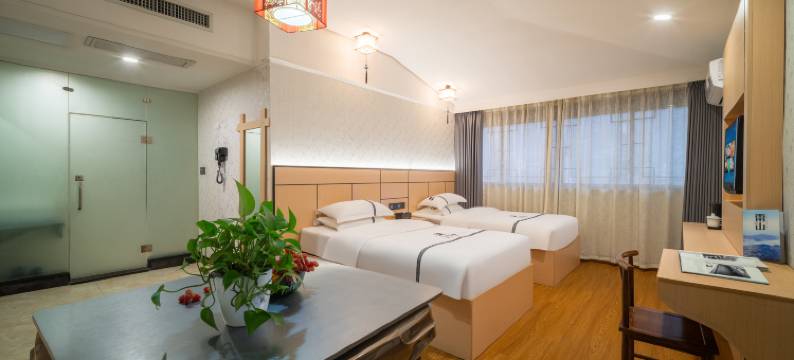 镇远名城酒店(镇远古城祝圣桥店)图片