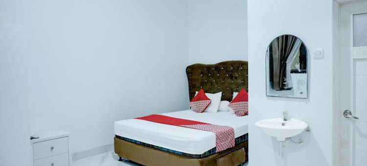 Hotel O Cirebon Kejaksan 近 Alun Alun Cirebon 原 Family 民宿(Hotel O Stasiun Cirebon Kejaksan Near Alun Alun Cirebon Formerly Family Homestay)图片
