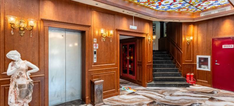 天津渤海大楼酒店(天津站滨江道步行街店)图片