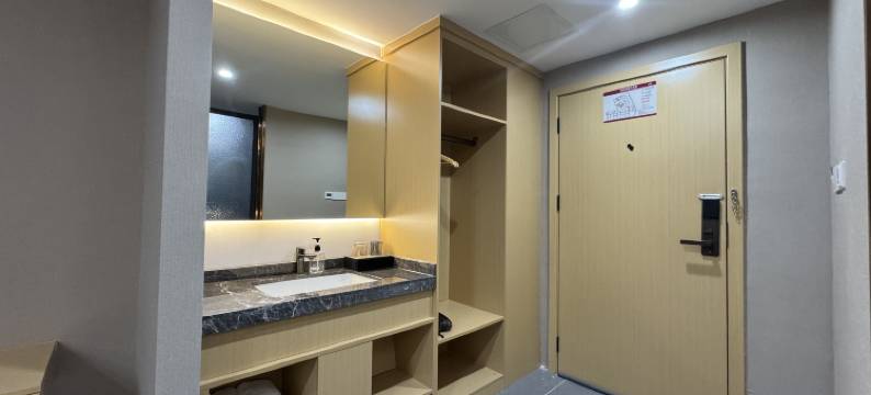 若尔盖豪生·云洁酒店图片