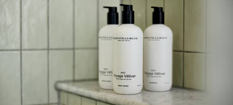 七月 - 船只和公司(The July - Boat & Co)图片