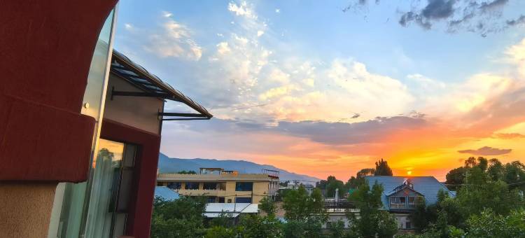 伊曦·小寨丨Natural氧吧民宿(那拉提景区店)图片