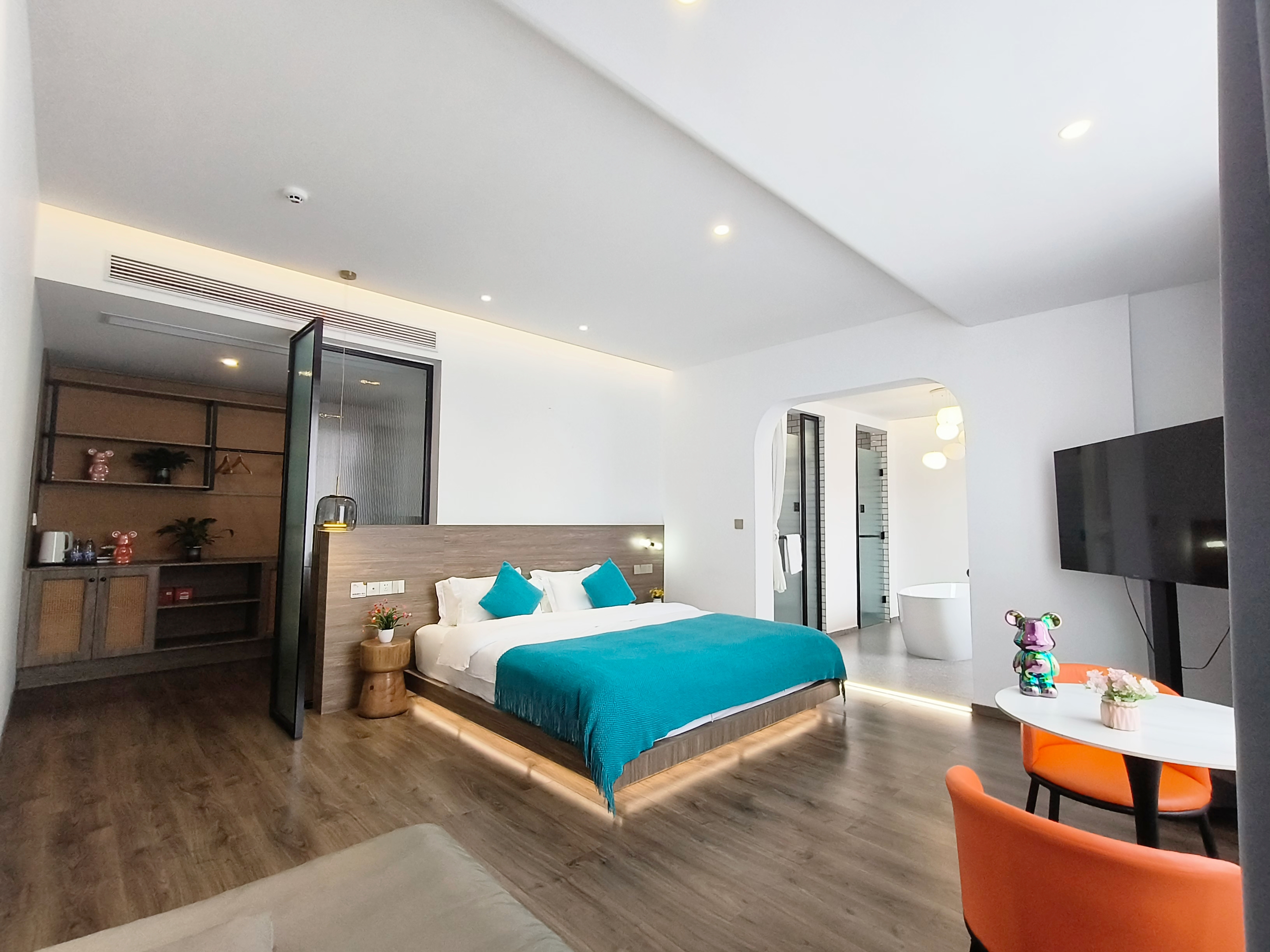 Shangyou Nanhu Lanhu ShanjuOver view