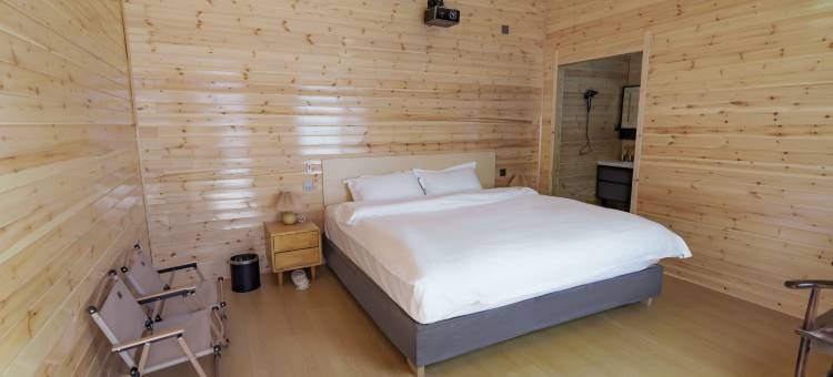 青柚民宿(开封万岁山武侠城清明上门园店)图片