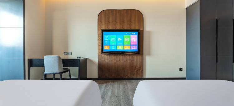 网鱼电竞酒店(广州东站天河体育中心店)图片