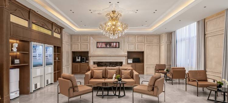 维也纳国际酒店(扬州江都奥莱广场店)图片