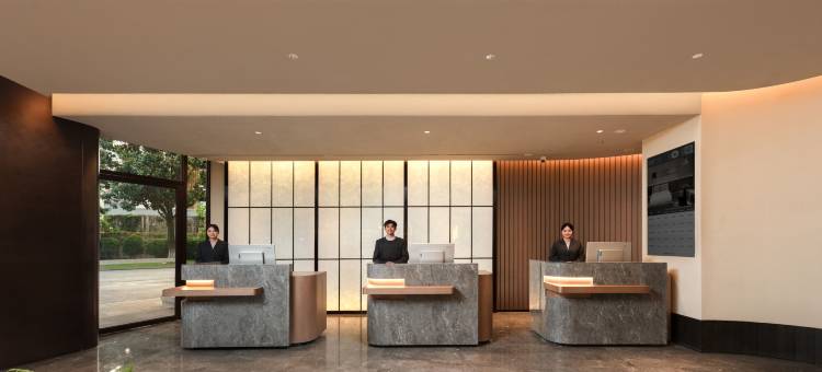 安顺古城虹山湖路亚朵酒店图片