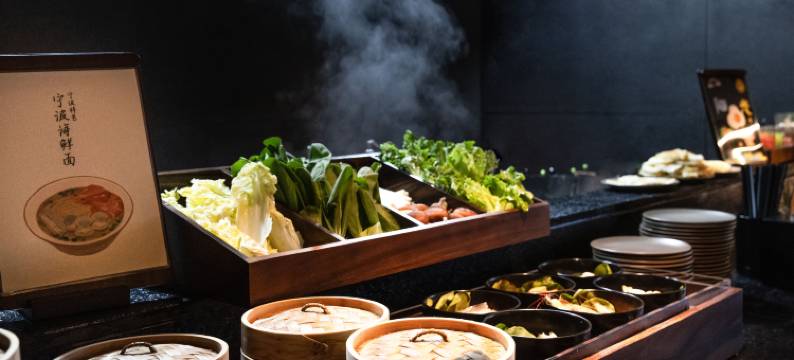 宁波老外滩美术馆亚朵酒店图片