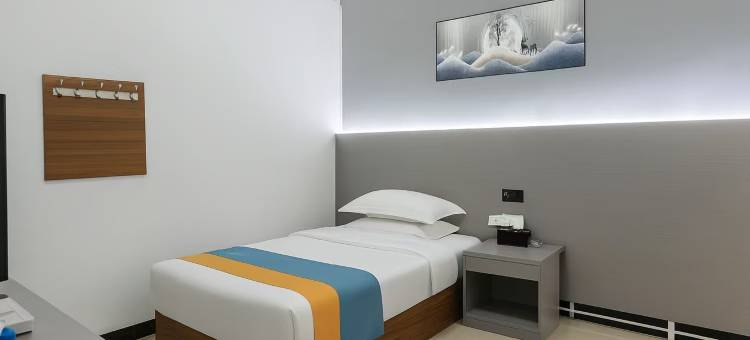 来宾鑫湖商务酒店(来宾北站政和步行街店)图片