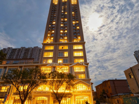 辽阳·时里雅舍｜Leisure白塔云居影宿(京都商业步行街店)