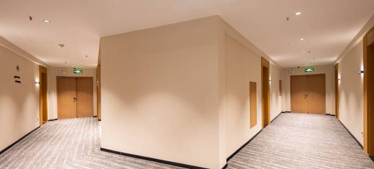 摩尔酒店(沈阳南塔鞋城陆军总院店)图片