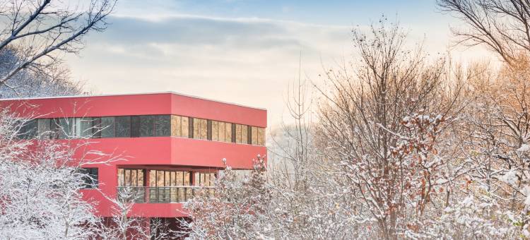 长城脚下的公社图片