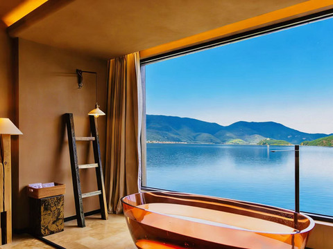 小满|Mountain Sea View·一线湖景度假民宿(泸沽湖普洛码头店)