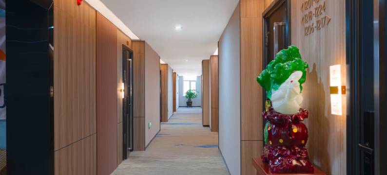 平城隐筑·设计师民宿(大同古城百盛购物中心店)图片