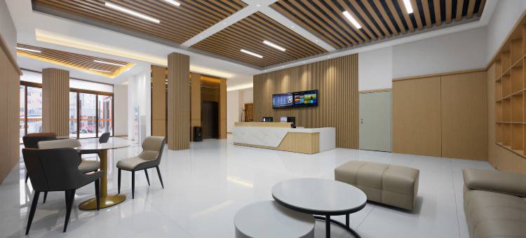 四季万汇酒店(肇庆四会粤运汽车站店)图片