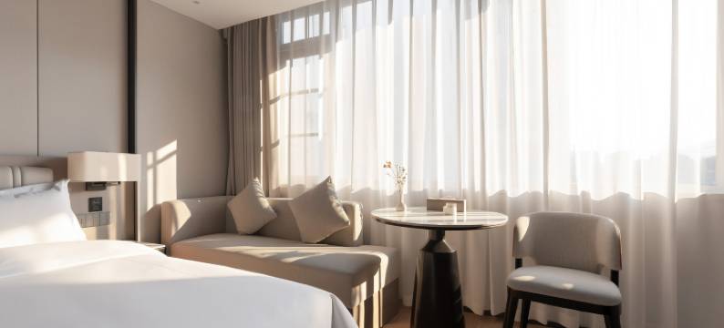 西昌天悦酒店(邛海17度火把广场店)图片