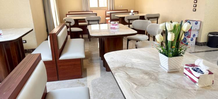 君悦华人酒店(埃及国际会展中心店)(You Happy Chinese Villa)图片