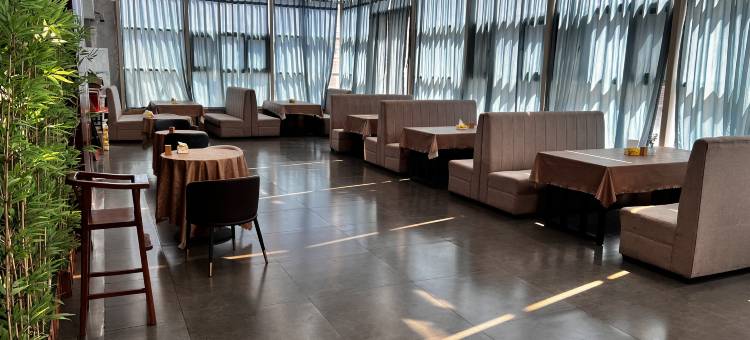 雷神电竞酒店(京唐港龙泽国际店)图片