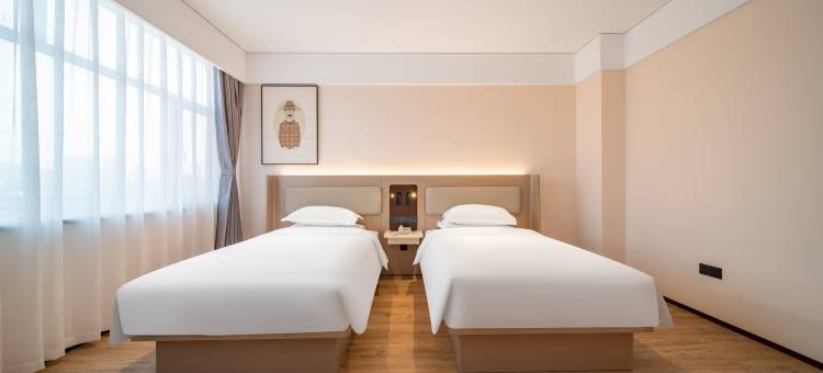 银座精宿酒店(济南长清经十西路大学路公交站店)图片